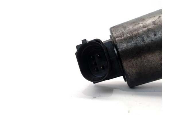 Recambio de electrovalvula egr para ssangyong rodius 2700 referencia OEM IAM A6651400660  