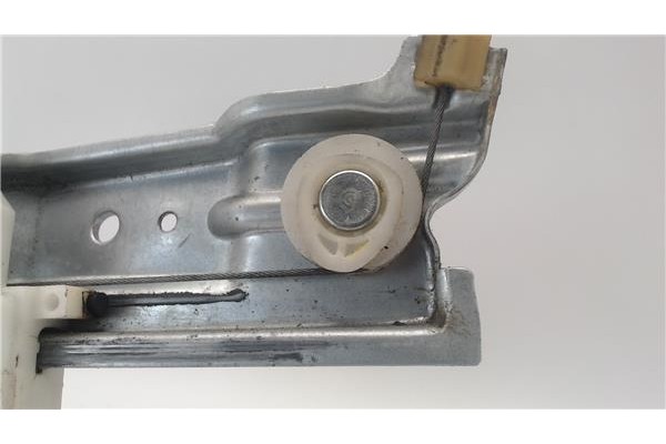 Recambio de mecanismo elevalunas delantero derecho para citroen c4 coupe referencia OEM IAM 9222V0 37542 