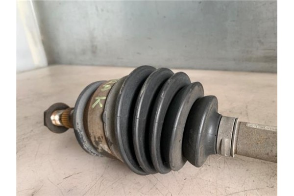 Recambio de palier delantero izquierdo para opel astra k berlina 5p 1.6 dynamic referencia OEM IAM 13367061  