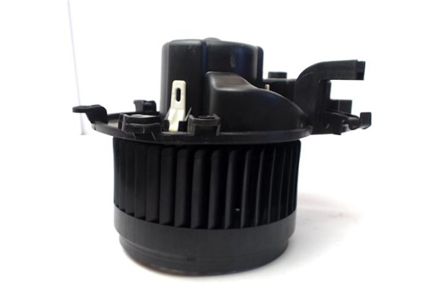 Recambio de motor calefaccion para mercedes-benz clase c (bm 203) sportcoupe 2.2 c 220 cdi (203.706) referencia OEM IAM A2038202