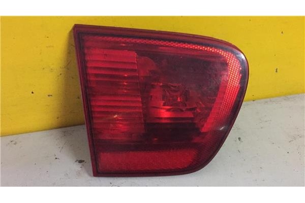 Recambio de piloto interior izquierdo para seat ibiza (6k1) 1.0 select referencia OEM IAM   