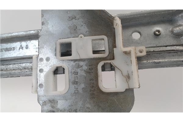 Recambio de mecanismo elevalunas delantero derecho para citroen c4 coupe referencia OEM IAM 9222V0 37542 