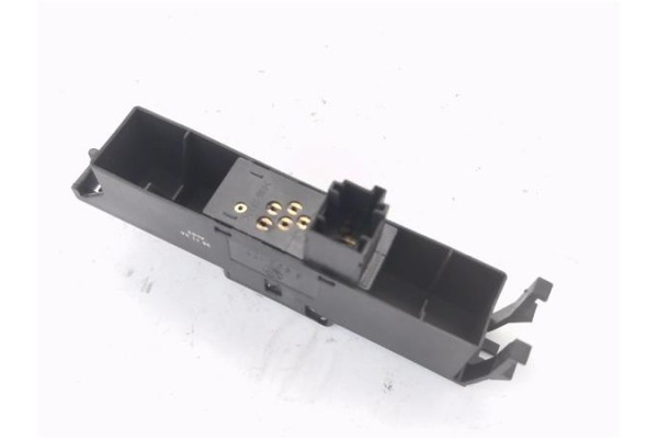 Recambio de mando elevalunas delantero izquierdo para bmw serie 3 compacto (e46) 2.0 320td referencia OEM IAM 6902177 1,59E+07 