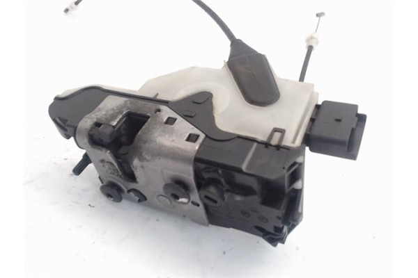 Recambio de cierre electromagnetico delantero izquierdo para peugeot 208 1.4 active referencia OEM IAM 9688079380  