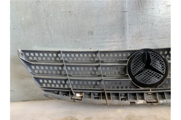 Recambio de rejilla paragolpes delantero para mercedes-benz clase a (bm 169) 2.0 a 180 cdi (169.007) referencia OEM IAM A1698801