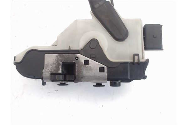 Recambio de cierre electromagnetico delantero izquierdo para peugeot 208 1.4 active referencia OEM IAM 9688079380  