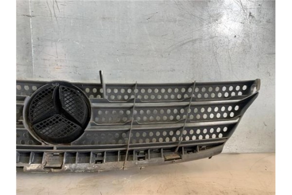 Recambio de rejilla paragolpes delantero para mercedes-benz clase a (bm 169) 2.0 a 180 cdi (169.007) referencia OEM IAM A1698801