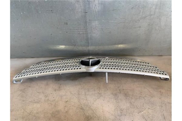 Recambio de rejilla paragolpes delantero para mercedes-benz clase a (bm 169) 2.0 a 180 cdi (169.007) referencia OEM IAM A1698801