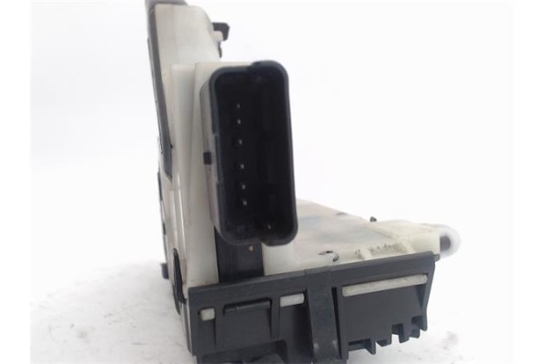 Recambio de cierre electromagnetico delantero izquierdo para peugeot 208 1.4 active referencia OEM IAM 9688079380  