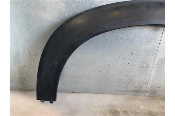 Recambio de moldura aleta delantero izquierda para citroen c3 aircross 1.2 c-series referencia OEM IAM YQ001547XT  