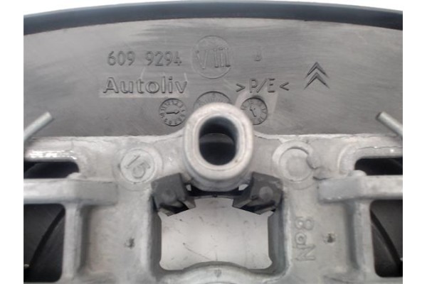 Recambio de volante para citroen c3 picasso 1.6 exclusive referencia OEM IAM 4109LX  
