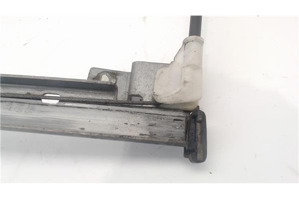 Recambio de mecanismo elevalunas delantero izquierdo para citroen xantia berlina referencia OEM IAM 130821705  