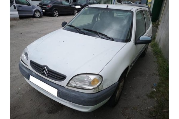 citroen saxo del año 2000