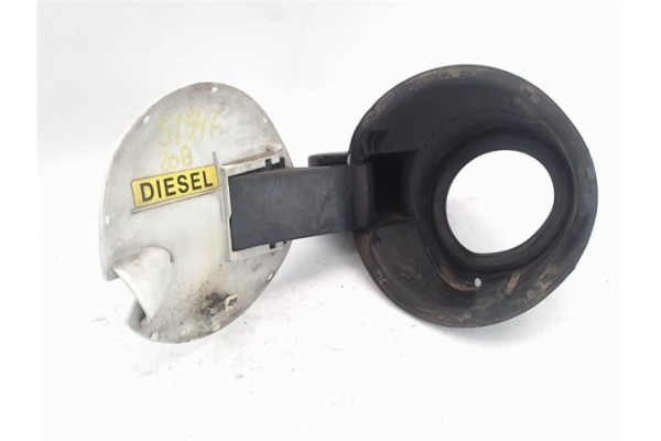 Recambio de tapa exterior combustible para peugeot 208 1.4 active referencia OEM IAM mou020530  