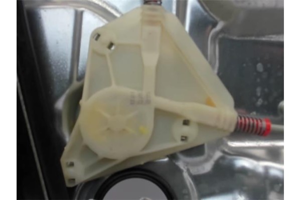 Recambio de elevalunas electrico delantero derecho para volkswagen polo iv (9n1) referencia OEM IAM 6Q3837402S  