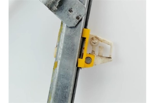 Recambio de mecanismo elevalunas delantero derecho para renault megane ii berlina 3p referencia OEM IAM   