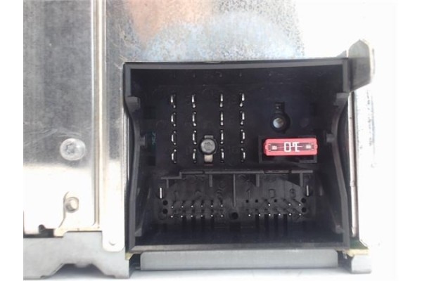 Recambio de radio / cd para audi a3 (8p1) referencia OEM IAM (AUZ1Z3G922486)(8P0035186G) 7647253380 