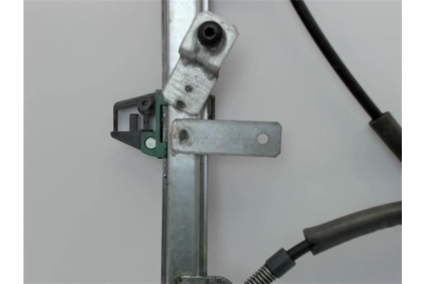 Recambio de mecanismo elevalunas delantero derecho para renault megane ii berlina 3p referencia OEM IAM   