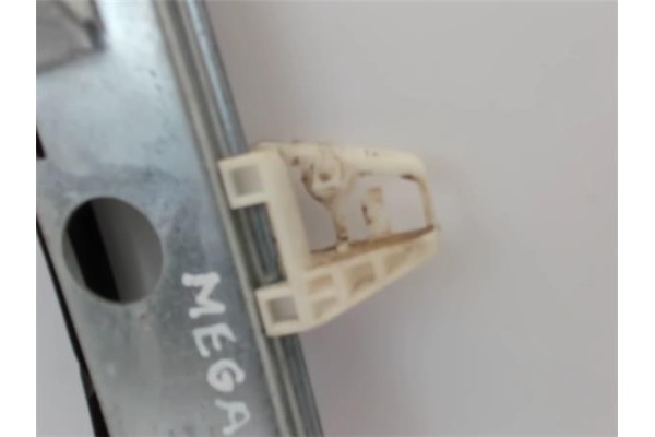 Recambio de mecanismo elevalunas delantero derecho para renault megane ii berlina 3p referencia OEM IAM   