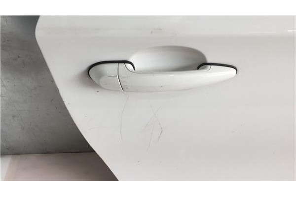 Recambio de puerta delantero derecha para bmw serie 1 berlina (e81/e87) 118d referencia OEM IAM 41007207446  