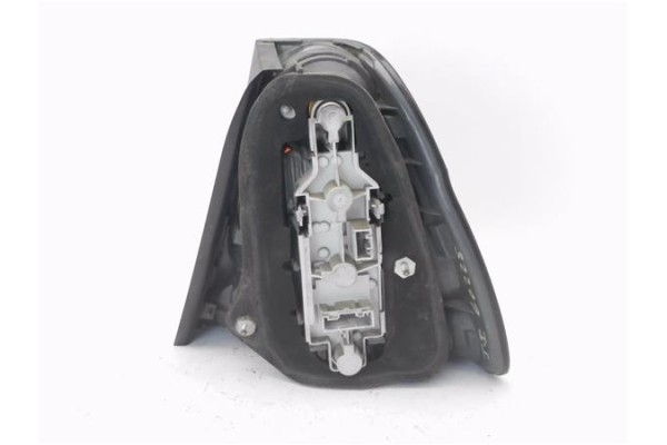 Recambio de piloto trasero izquierdo para bmw serie 3 compacto (e46) 2.0 320td referencia OEM IAM 63216934161 28330701 