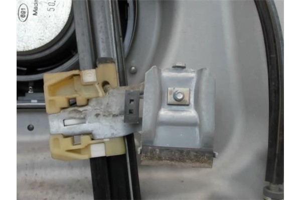 Recambio de elevalunas electrico delantero derecho para volkswagen caddy (2k) referencia OEM IAM 1T0837756H  