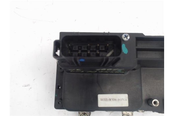 Recambio de cierre electromagnetico delantero izquierdo para ford fiesta v (jh_, jd_) 1.4 16v referencia OEM IAM y7j14aclk2576 1