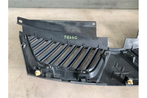 Recambio de rejilla paragolpes delantero para mitsubishi outlander (cw0) 2.0 di-d intense referencia OEM IAM 7450A037HB  