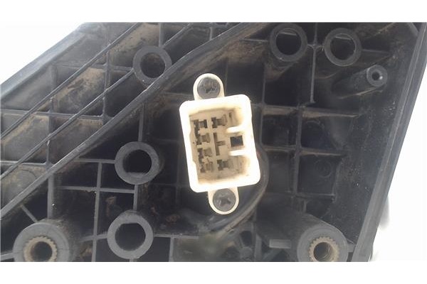 Recambio de retrovisor electrico derecho para hyundai coupe (gk) referencia OEM IAM 8760627550  