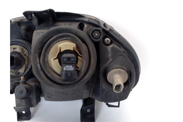 Recambio de faro delantero dcho para renault clio ii fase i (b/cb0) referencia OEM IAM 7701045169  