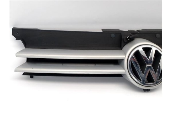 Recambio de rejilla capo para volkswagen golf iv berlina (1j1) 1.9 tdi referencia OEM IAM 1J0853651G 1J0853655F 
