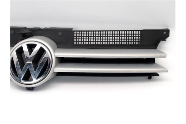 Recambio de rejilla capo para volkswagen golf iv berlina (1j1) 1.9 tdi referencia OEM IAM 1J0853651G 1J0853655F 