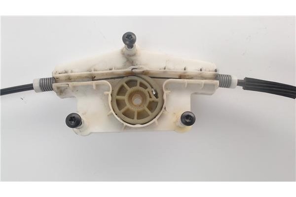 Recambio de mecanismo elevalunas delantero izquierdo para citroen c4 coupe referencia OEM IAM 997018102 996385101 