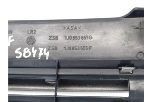 Recambio de rejilla capo para volkswagen golf iv berlina (1j1) 1.9 tdi referencia OEM IAM 1J0853651G 1J0853655F 