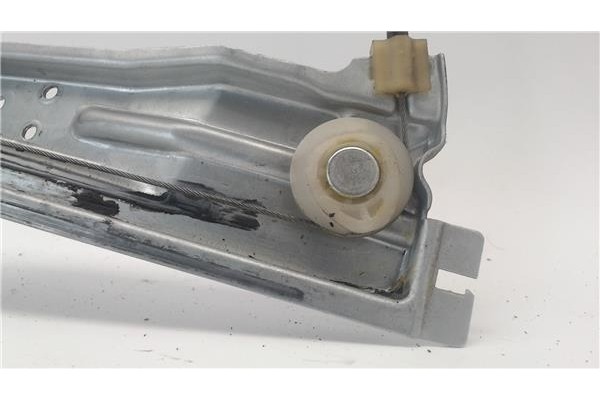 Recambio de mecanismo elevalunas delantero izquierdo para citroen c4 coupe referencia OEM IAM 997018102 996385101 