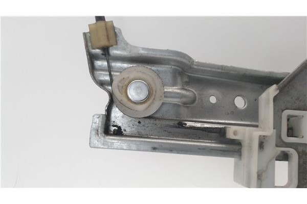 Recambio de mecanismo elevalunas delantero izquierdo para citroen c4 coupe referencia OEM IAM 997018102 996385101 