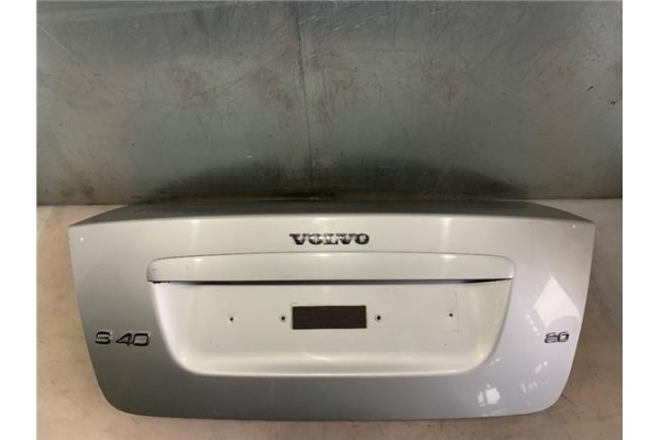 Recambio de tapa maletero para volvo s40 berlina 2.0 referencia OEM IAM 31335491  