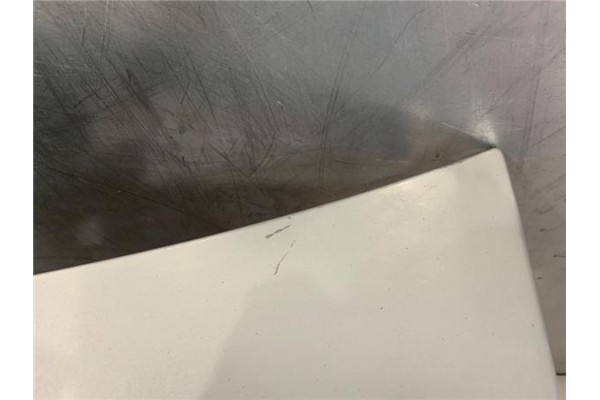Recambio de tapa maletero para volvo s40 berlina 2.0 referencia OEM IAM 31335491  