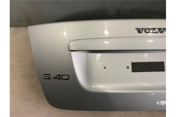 Recambio de tapa maletero para volvo s40 berlina 2.0 referencia OEM IAM 31335491  