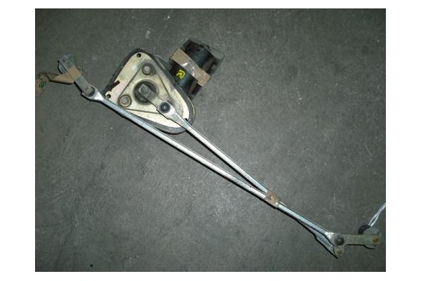 Recambio de motor limpiaparabrisas delantero para ford fiesta iii (gfj) 1.6 xr2i referencia OEM IAM  0 390 241 306 