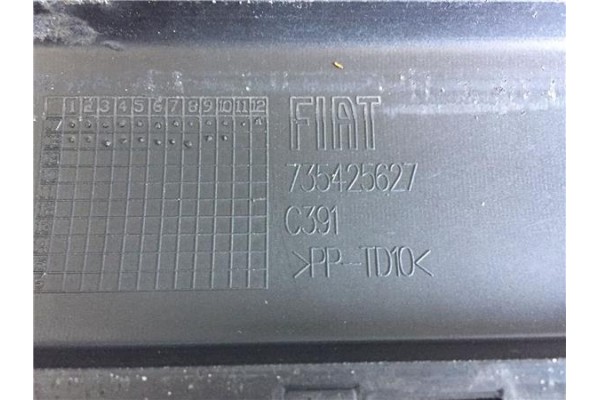 Recambio de paragolpes trasero para fiat 500 1.3 d multijet referencia OEM IAM 735425627  