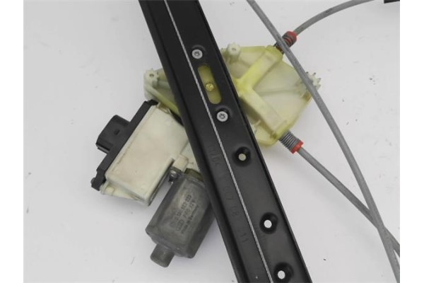Recambio de elevalunas electrico delantero izquierdo para bmw serie x3 (e83) 3.0d referencia OEM IAM 67626925963  