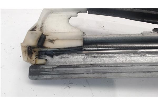 Recambio de mecanismo elevalunas delantero derecho para citroen jumpy referencia OEM IAM 400672T2  