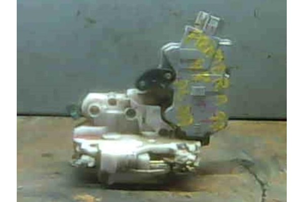 Recambio de cierre electromagnetico delantero derecho para nissan primera berlina (p11) 2.0 referencia OEM IAM 805022F9 805022F9