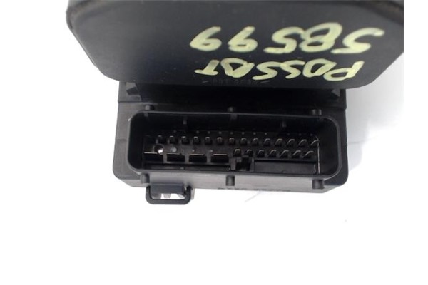 Recambio de nucleo abs para volkswagen passat berlina (3b2) 1.8 básico referencia OEM IAM 8E0614111AB 0265216559 