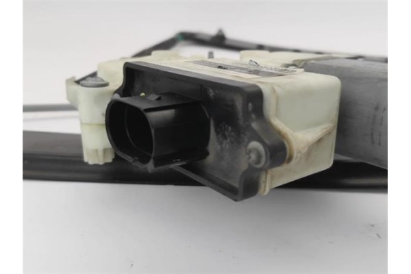 Recambio de elevalunas electrico delantero derecho para bmw serie x3 (e83) 3.0d referencia OEM IAM 67626925964  