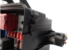 Recambio de caja fusibles/rele para opel corsa d 1.0 catch me referencia OEM IAM 13292736  