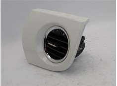 Recambio de rejilla entrada de aire para fiat 500 1.3 d multijet referencia OEM IAM ST30562 51803292 