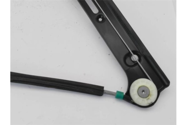 Recambio de elevalunas electrico delantero derecho para bmw serie x3 (e83) 3.0d referencia OEM IAM 67626925964  