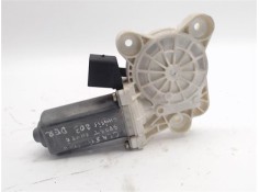Recambio de motor elevalunas delantero derecho para mercedes-benz clase c (bm 203) berlina referencia OEM IAM -2118201742  
